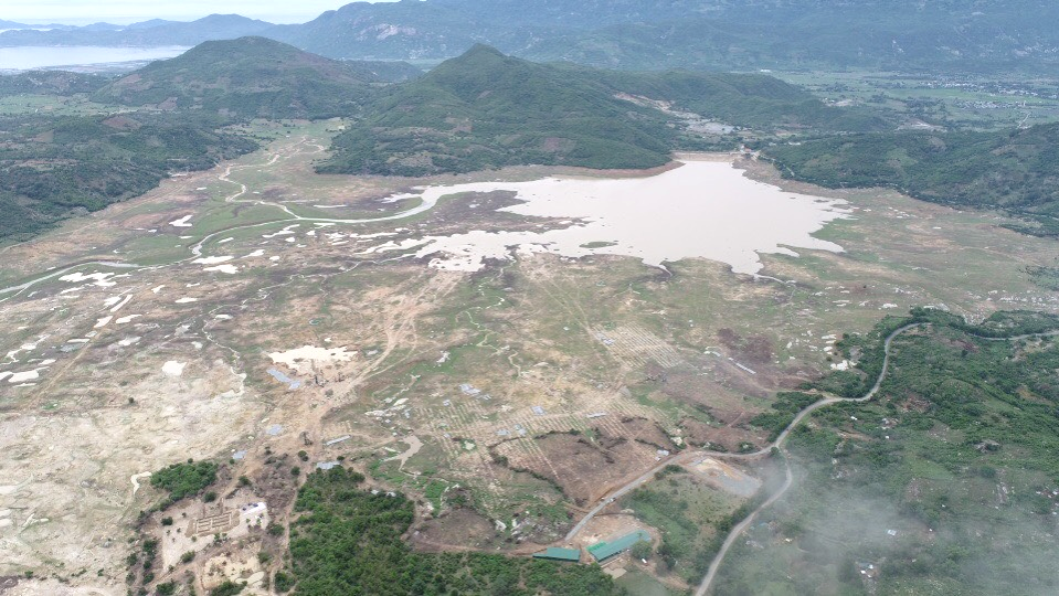 Thi&ecirc;n t&acirc;n trước